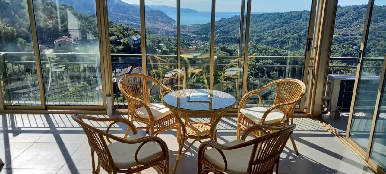 Апартаменти La Terrazza Sul Golfo Рапалло Екстер'єр фото
